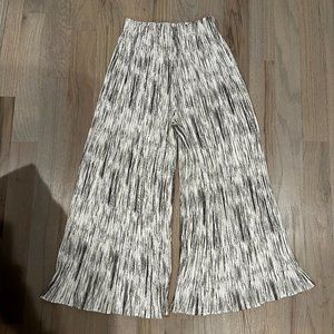Beulah Wide Leg Grey/Black Pants - Size M/L